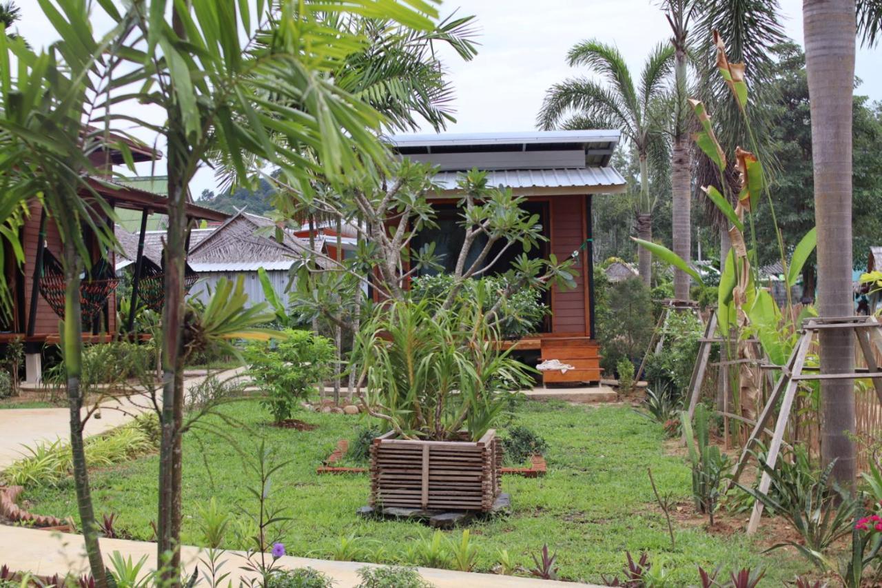 Baan Check In Hotel Ko Lanta Екстериор снимка