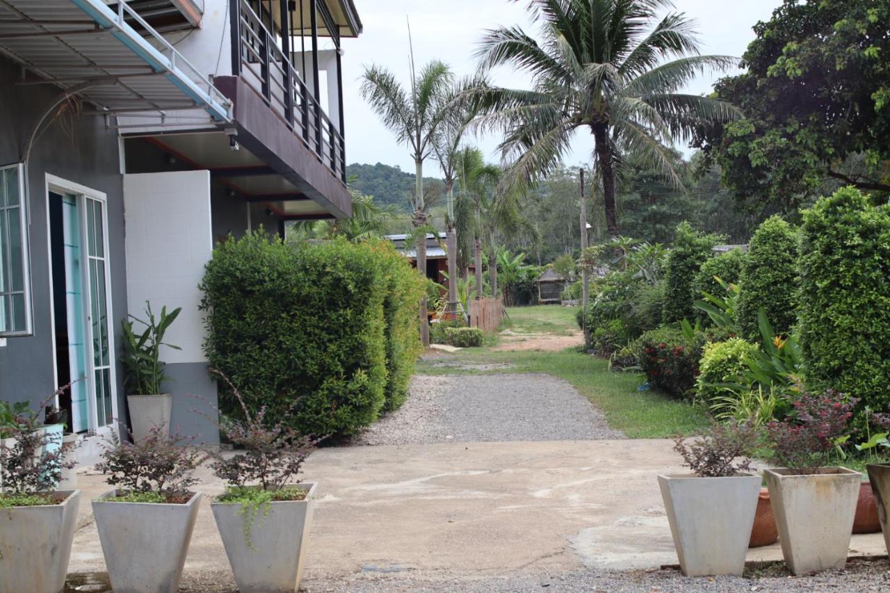 Baan Check In Hotel Ko Lanta Екстериор снимка