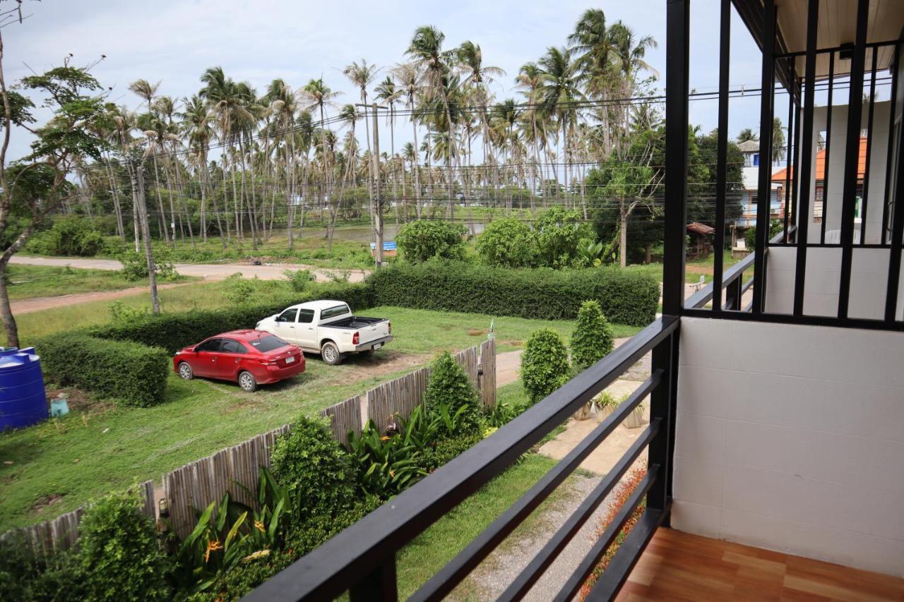 Baan Check In Hotel Ko Lanta Екстериор снимка