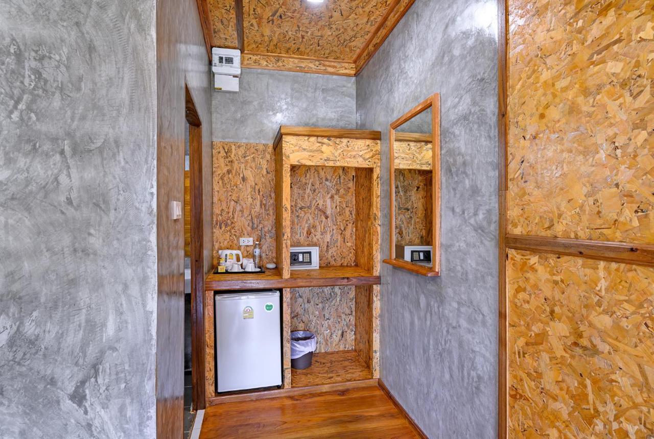 Baan Check In Hotel Ko Lanta Екстериор снимка